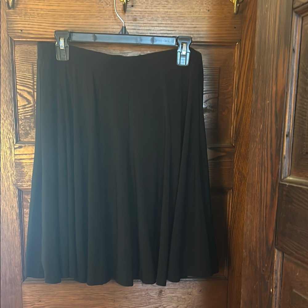 Elegant Black Women's Skirt